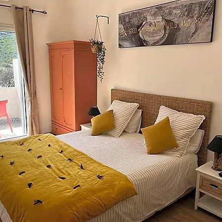 D'hote Casa Toga Bed & Breakfast